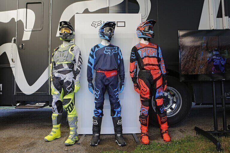 Чем отличается кроссовая экипировка?